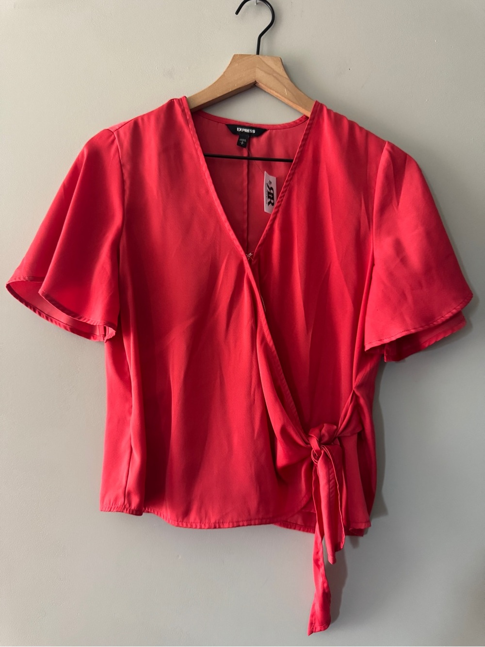 Express | silky wrap top | S